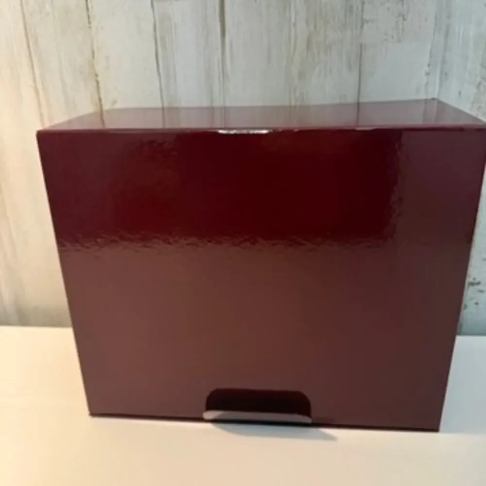 Gucci Glossy Burgundy Maroon Large Gift Box Storage Box DAMAGED